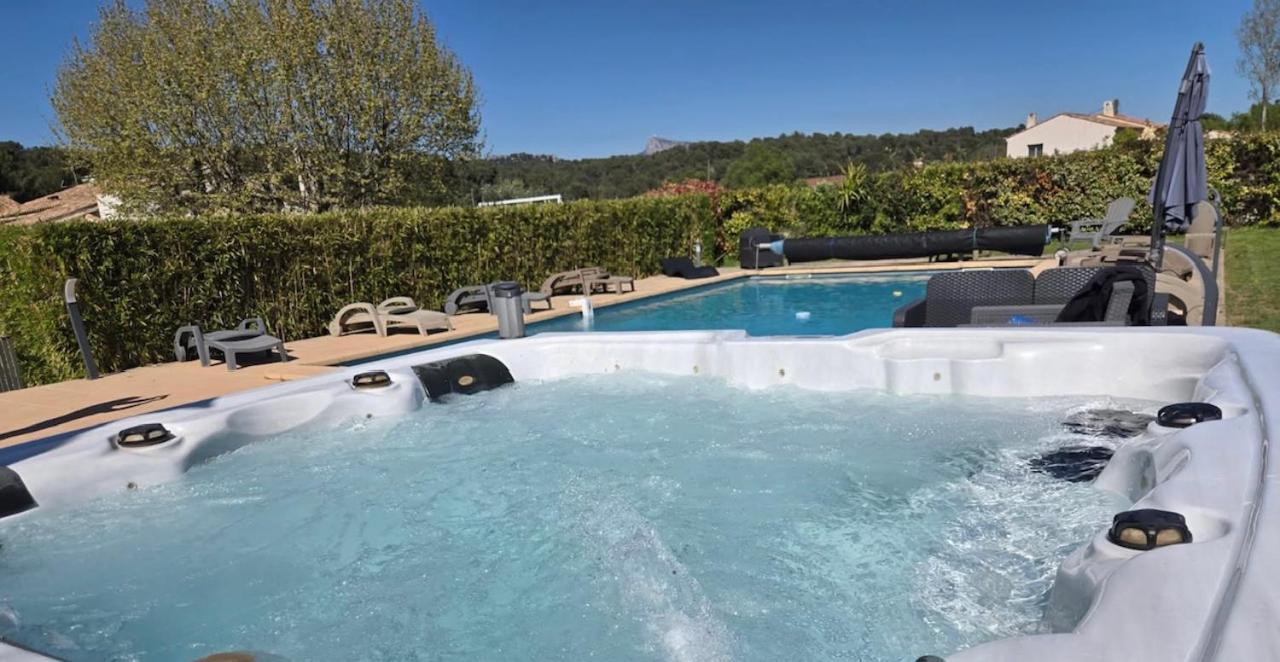 Appart. 4 Pers A 6 Kms De Cassis Avec Acces Piscine Roquefort-la-Bédoule Exterior foto